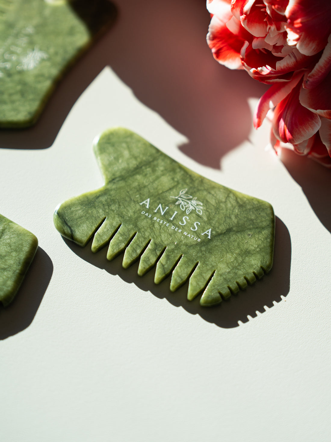 Jade Gua Sha & Massagekamm